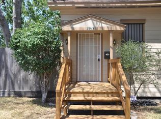 2916 Albany St, Houston, TX 77006