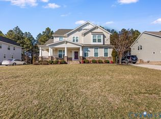 1712 James Overlook Dr, Chester, VA 23836