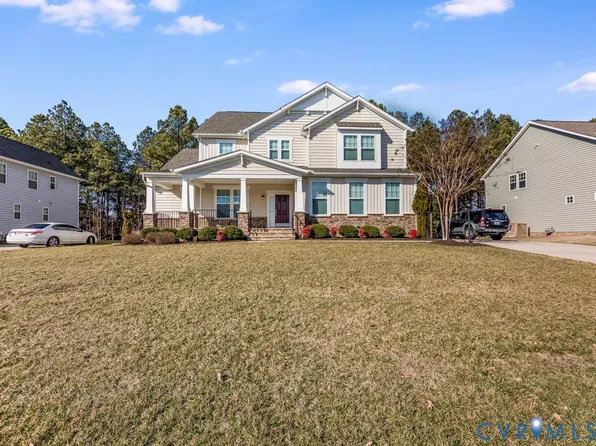 1712 James Overlook Dr, Chester, VA 23836