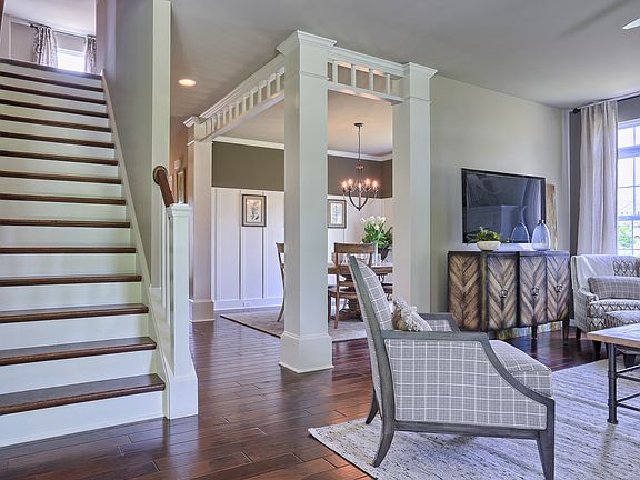 SIMILAR dining/stair