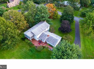 2270 Hillcrest Rd, Quakertown, PA 18951