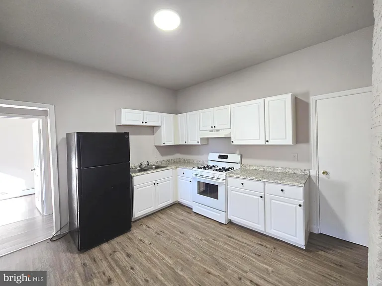 5526 N Mascher St #1 — Photo 15