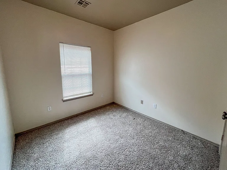 11234 Queen Anne Ave — Photo 6