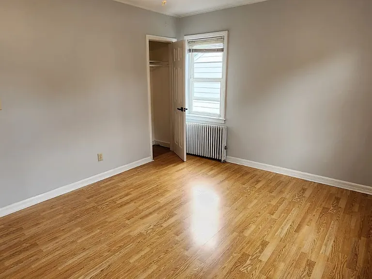 512 Rosewood Ter #2 — Photo 9
