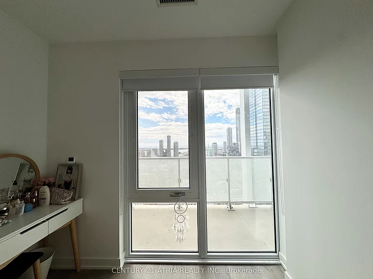 88 Queen St E #2906 — Photo 5