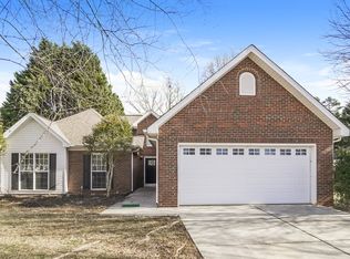 611 Pepper Ann Ln, Matthews, NC 28104