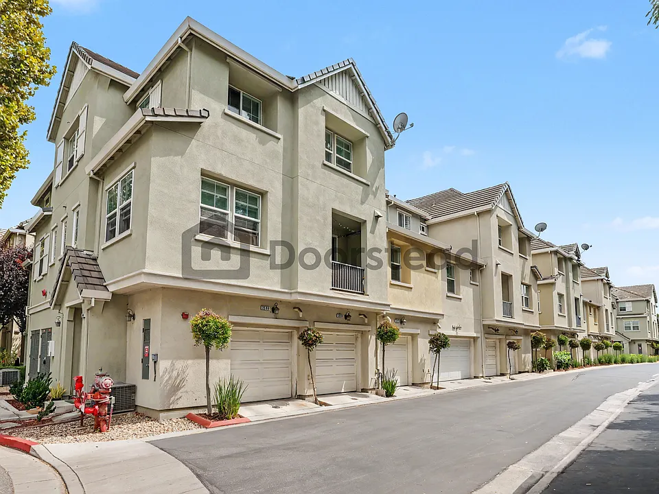 2508 Heron Ct