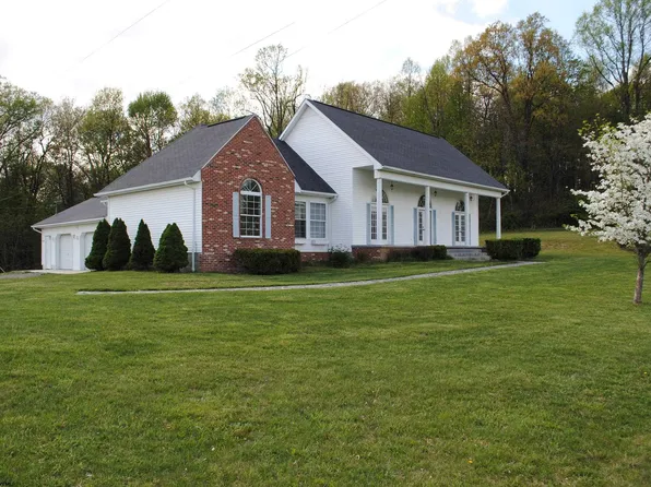 130 Dadisman Dr, Philippi, WV 26416