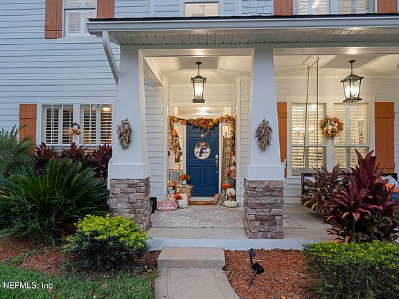 4th image of 1936 MOORINGS Circle