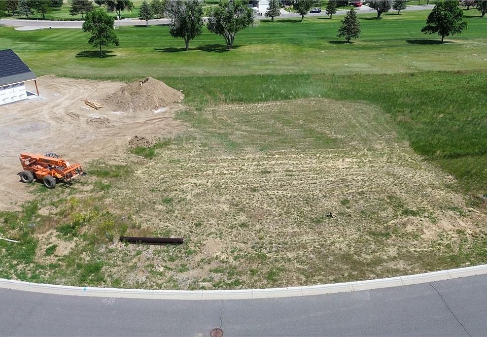 1st image of 1 Greenbriar Rd