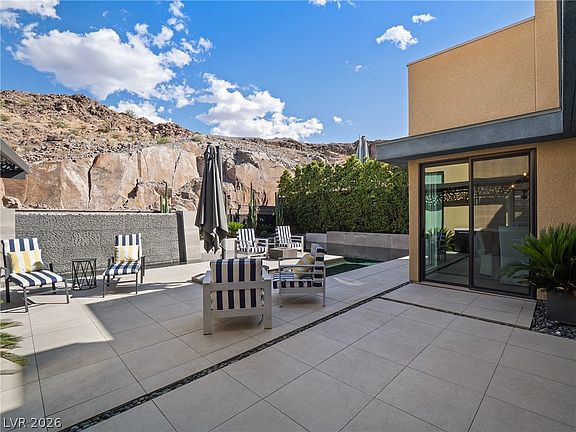 5th image of 2211 Ledge Rock Ln