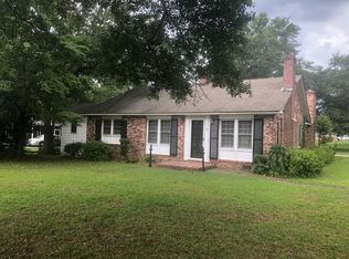 36 Simms St, Summerton, SC 29148