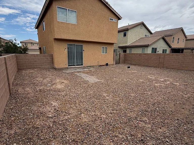 3814 Kit Fox St — Photo 11