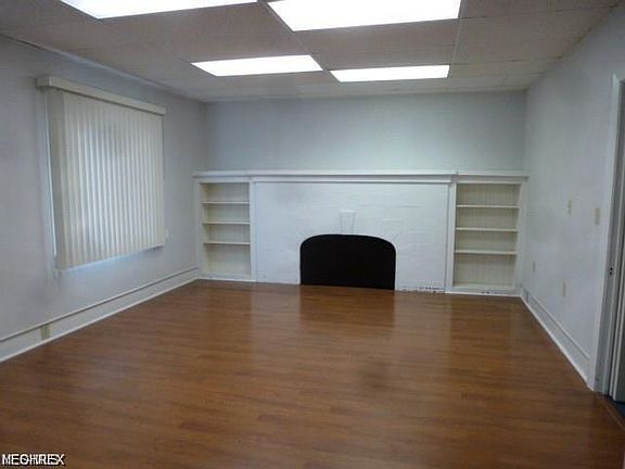 5th image of 1851 E Market St