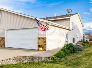 5216 48th Ave S, Fargo, ND