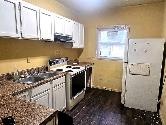 5th image of 1728 Jenkins Street