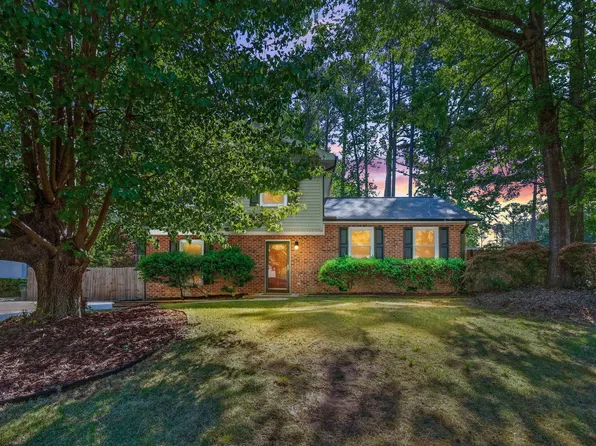 102 Upton Ct, Garner, NC 27529