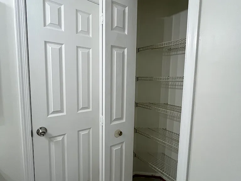 7724 Chatfield Ln — Photo 37