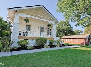 227 Lynnview Dr, Knoxville, TN 37918