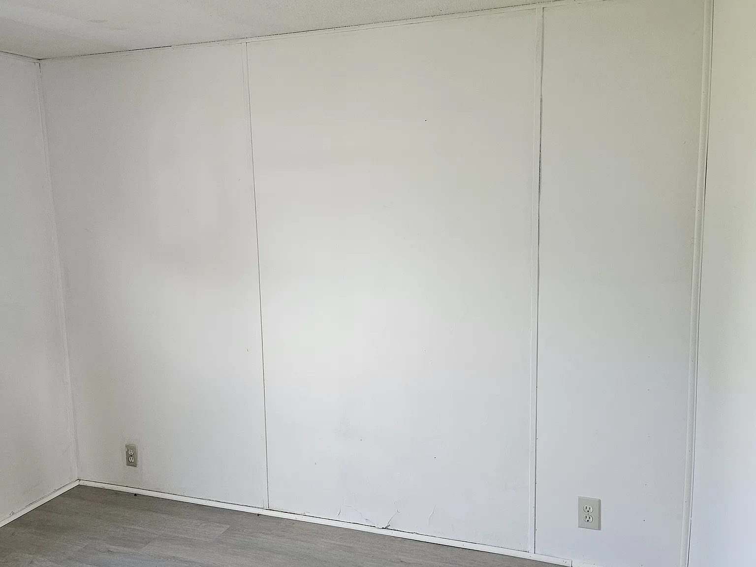 3 bed, $1,200 — Photo 1