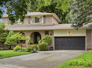 245 Applevale Ct, Burlington, ON L7L2C1