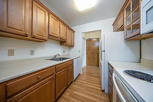 Clintwood Apartments — Photo 55