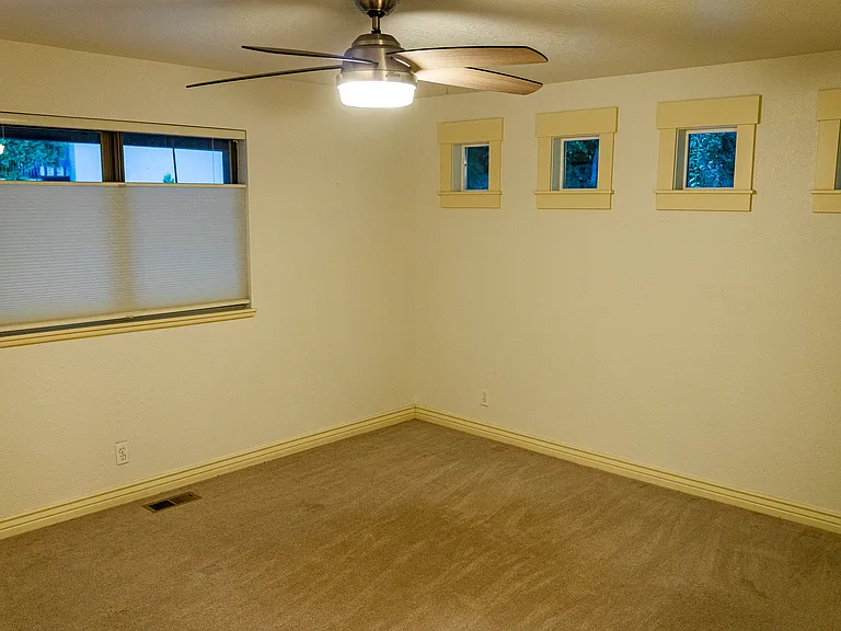 5420 W Hill Rd — Photo 10