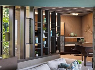 2973 Meyerloa Ln, Pasadena, CA 91107