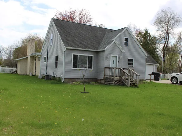 212 Highview Ave, Shawano, WI 54166