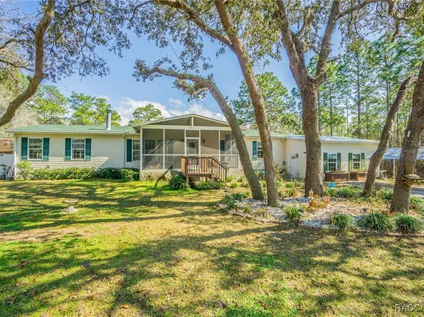 17480 Nuthatch Rd, Weeki Wachee, FL 34614