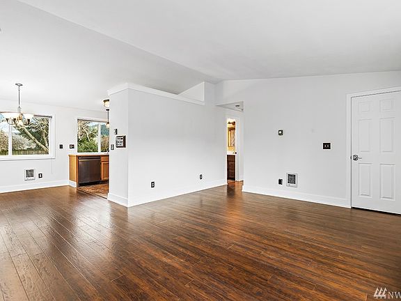 5th image of 14919 114th Street Ct E