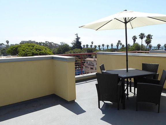 4th image of 175 S Ventura Ave #307