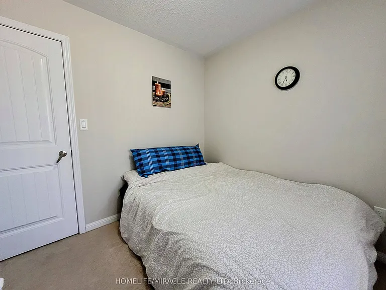 34 Donomore Dr — Photo 25