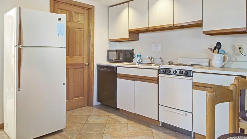 2 bed, 1170 sqft, $2,500 — Photo 3