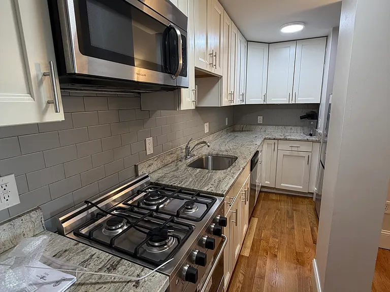 58 Westland Ave #9 — Photo 3