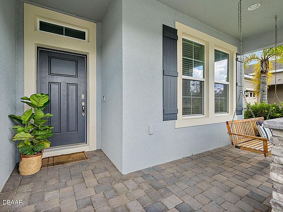 2nd image of 219 Venetian Palms Blvd