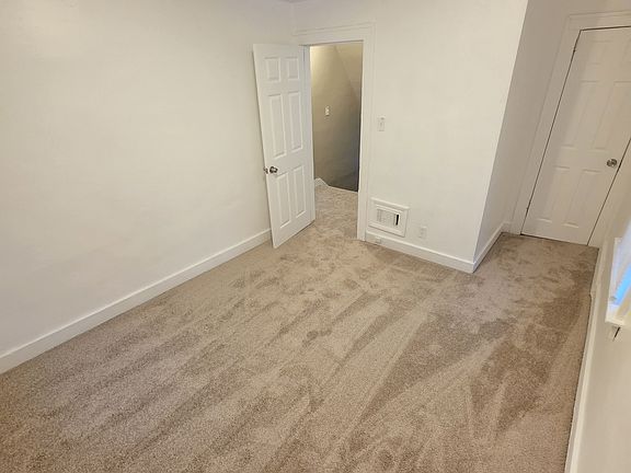 5th image of 9337 Steel St