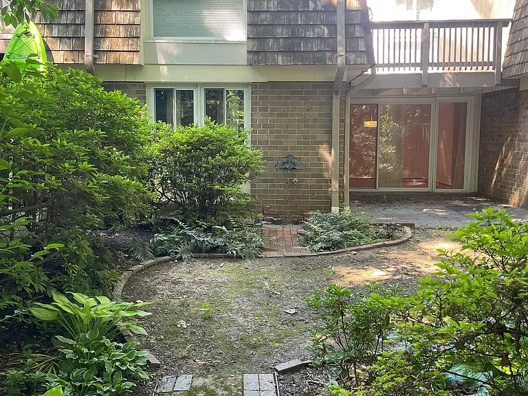19002 Stedwick Dr — Photo 37