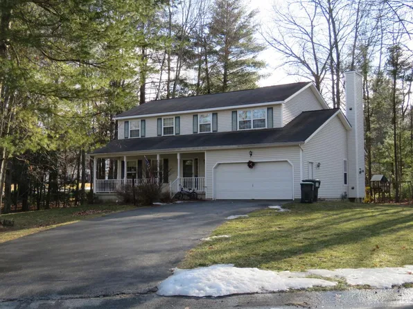 656 Stark Ter, Ballston Spa, NY 12020