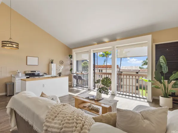 84-718 Ala Mahiku St APT 85C, Waianae, HI 96792