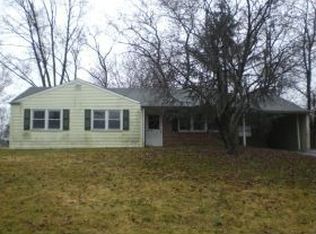 420 Alexandra Dr, Norristown, PA 19403