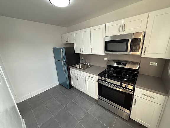3rd image of 14470 41st Ave #419
