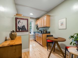 38 Linnaean St APT 8, Cambridge, MA 02138