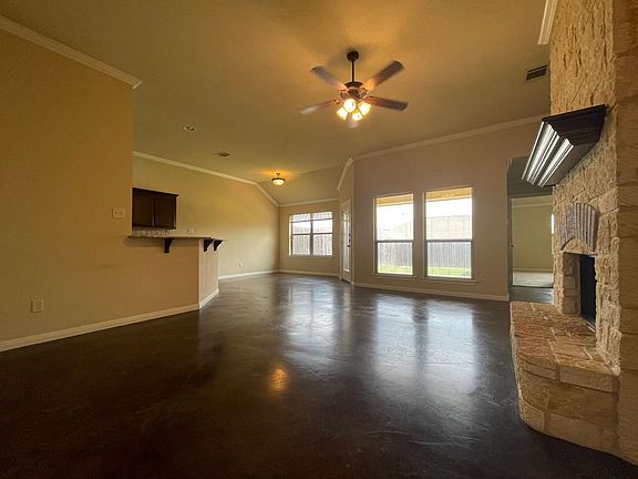2nd image of 614 Park Wood Cir
