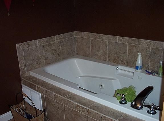 5th image of 3703 Brixford Ln