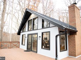 365 Cliff Ln, Bluemont, VA 20135