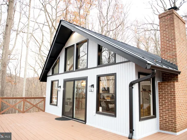 365 Cliff Ln, Bluemont, VA 20135