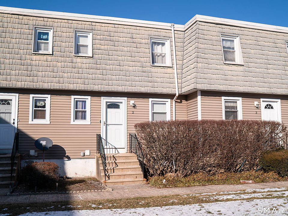 1st image of 55 Meetinghouse Village #2