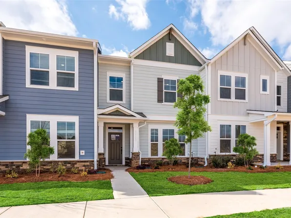10103 Mamillion Dr, Huntersville, NC 28078