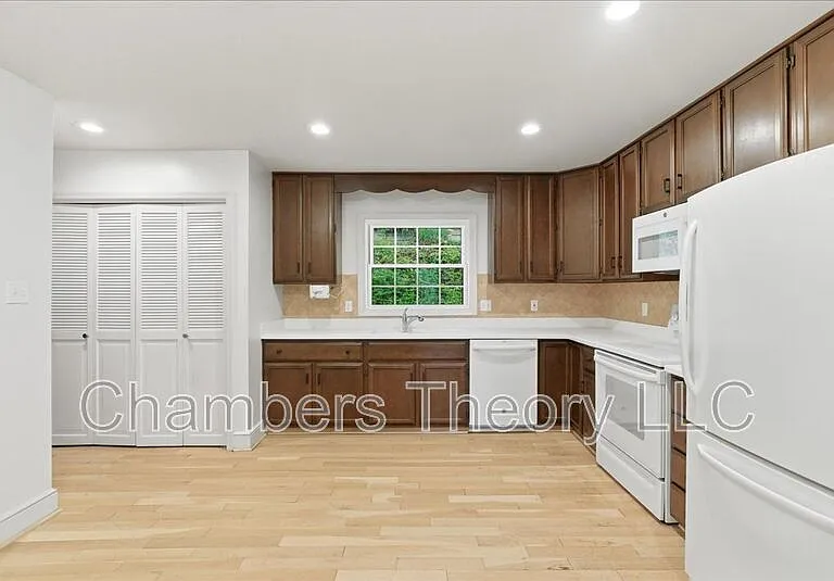 1436 Ironwood Dr — Photo 13